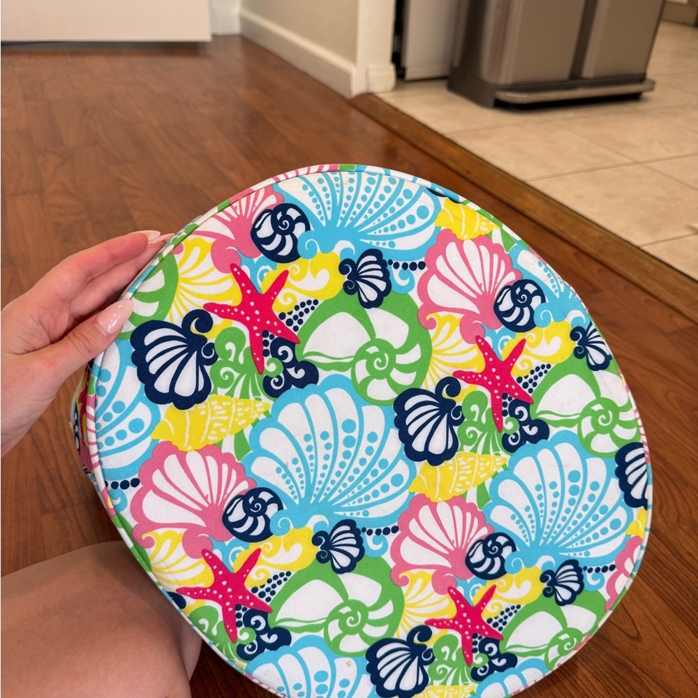 Lilly Pulitzer Beach Patterned Insulated Beverage… - image 4